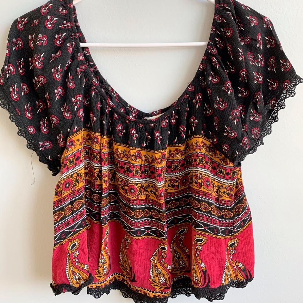 Off the shoulder tribal print crop top